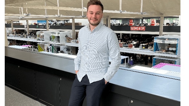 Portrait de Valentin Desgranges - Fondateur de NewsCore, une start-up lancée il y a deux ans et spécialisée dans le renseignement par l’IA